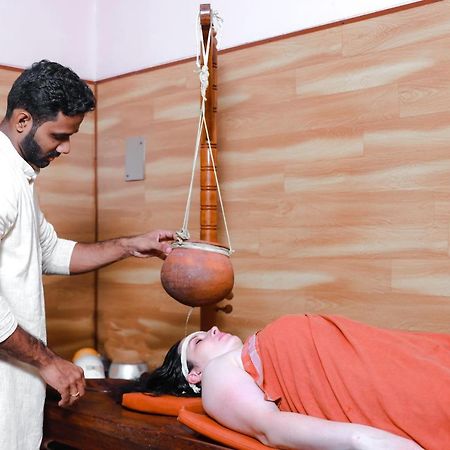 Ganesh Ayurveda Holiday Home Apartment Kovalam Exterior foto